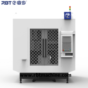 Centro CNC a 5 assi industriali per strutture composite