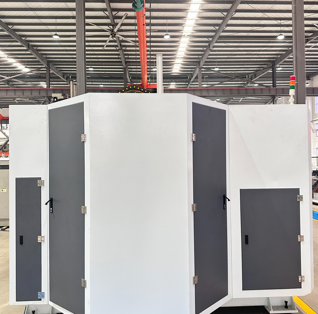 Macchinaria di fabbrica Truss Tipo 5 Asse CNC router CNC con RTCP per parti di materiale composito