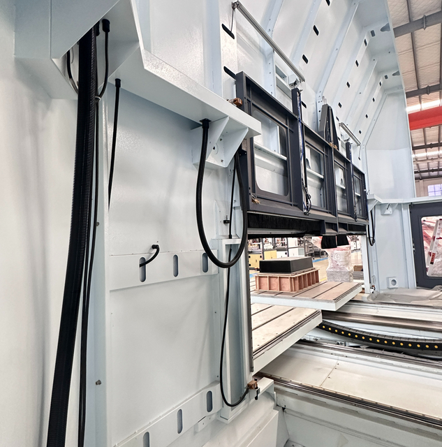 Router CNC a 6 assi a più prestazioni a più prestazioni con raccolta di polvere per parti di legno sostitutivo