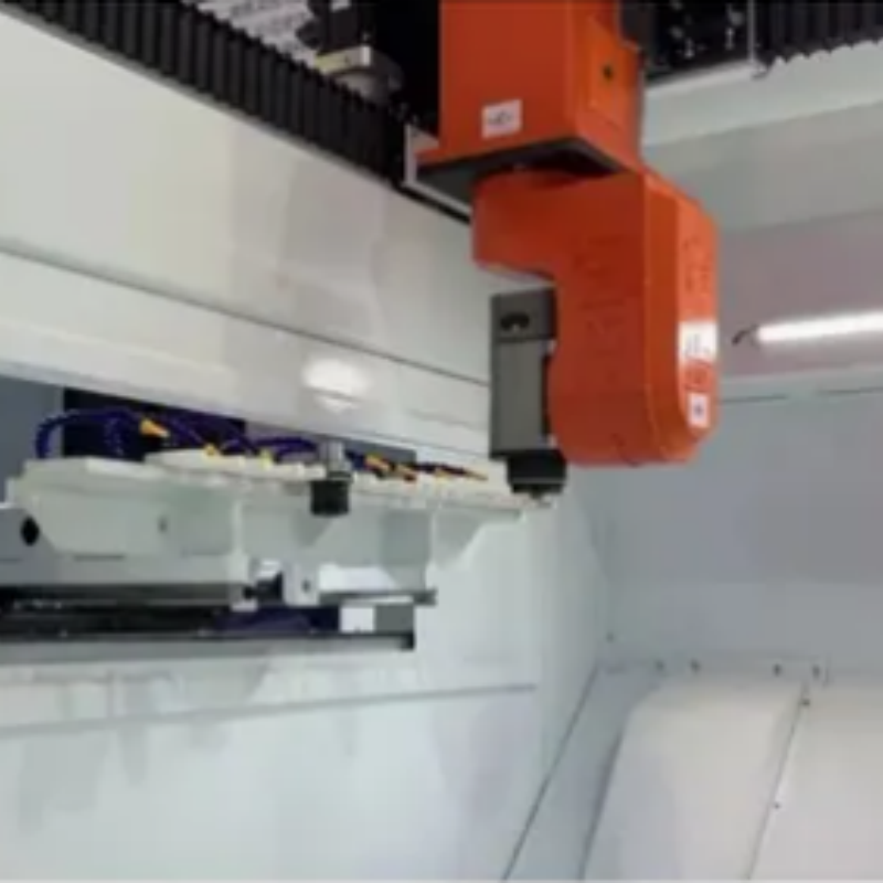Centri di lavorazione CNC ad alta velocità 5 assi per materiali compositi