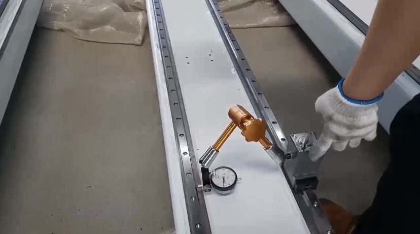 Macchina CNC a 5 assi (6)