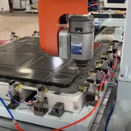 Macchina CNC multi -assi ad alta velocità per elaborazione del materiale composito non metallico